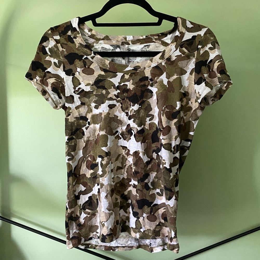 Banana Republic Camo Tee